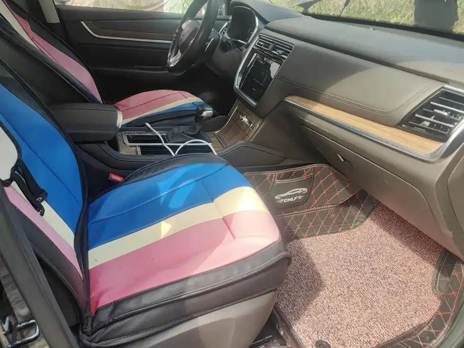 Roewe RX8 2018 2018 30T Smart Internet 2WD Flagship Edition