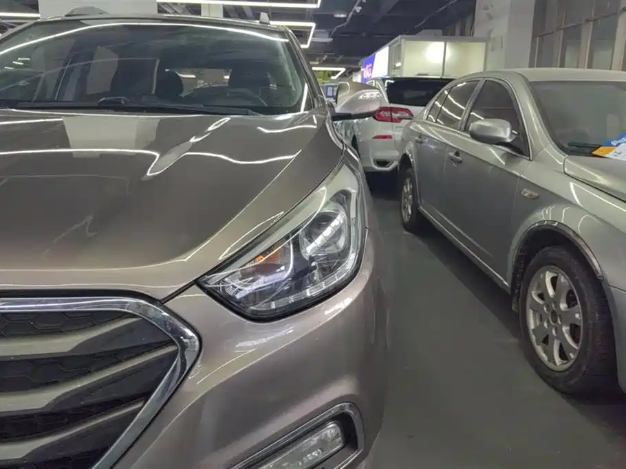 Hyundai Beijing Hyundai ix35 2015 2.0L Automatic 2WD Comfort China IV фото 5