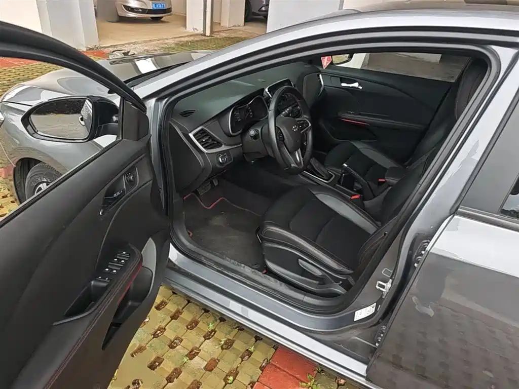 Chevrolet Monza 2020 Mild Hybrid RS 330T Automatic Smooth Edition фото 13