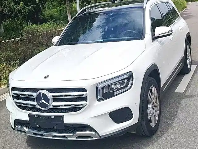 Mercedes-Benz GLB Рестайлинг, GLB 200 4MATIC