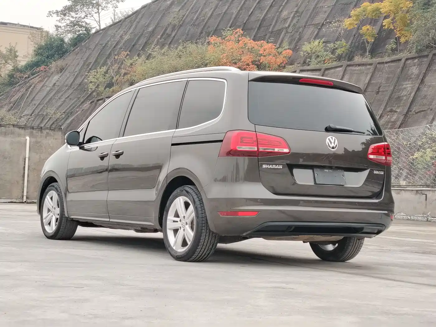 Volkswagen Sharan 2016 380TSI Comfort 7-seater фото 6