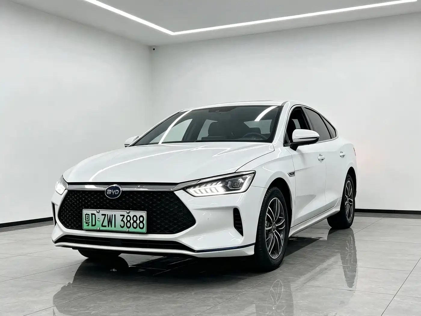 BYD e2 2022 2021 Standard