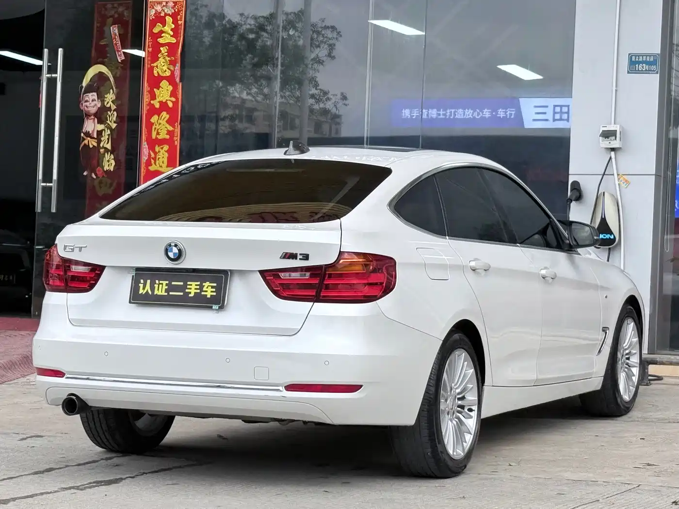 BMW 3 Series GT 2016 320i Design Package фото 15