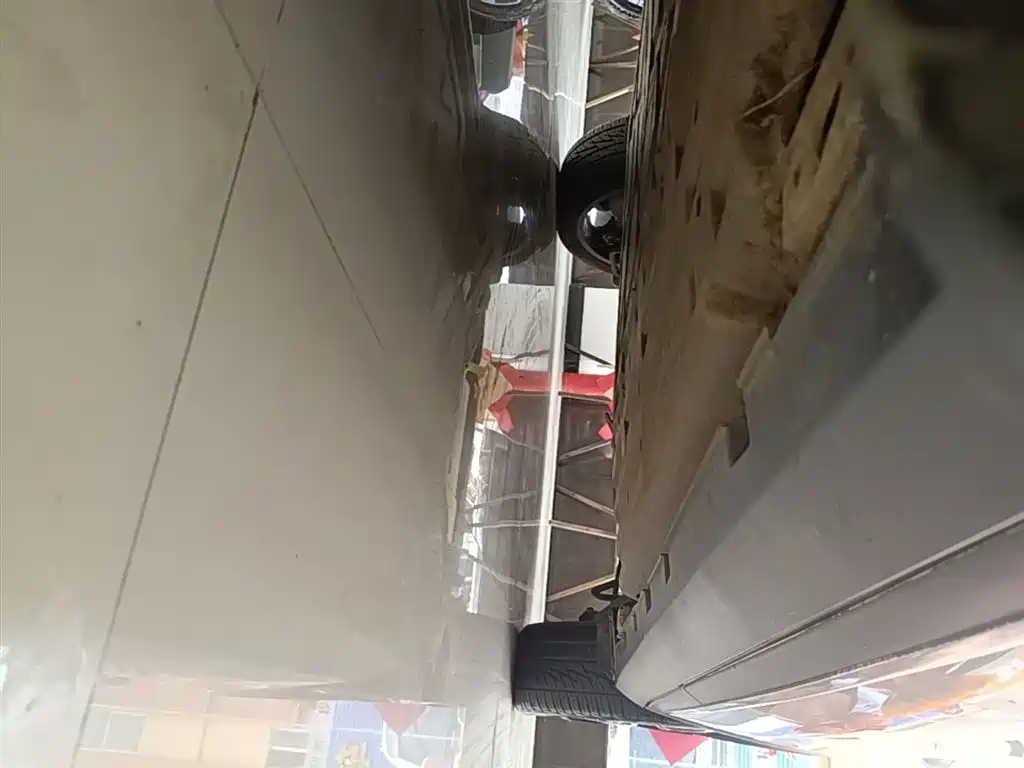 BYD Tang New Energy 2021 DM-i 112KM Honor фото 22