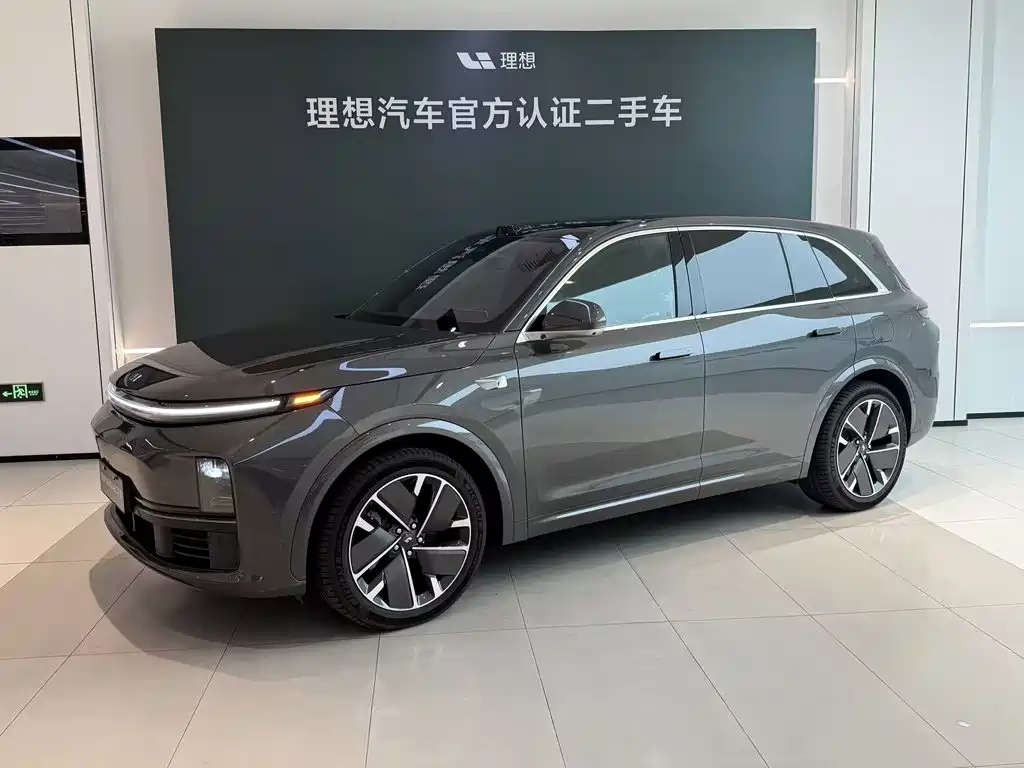 Li Auto L7 2025
