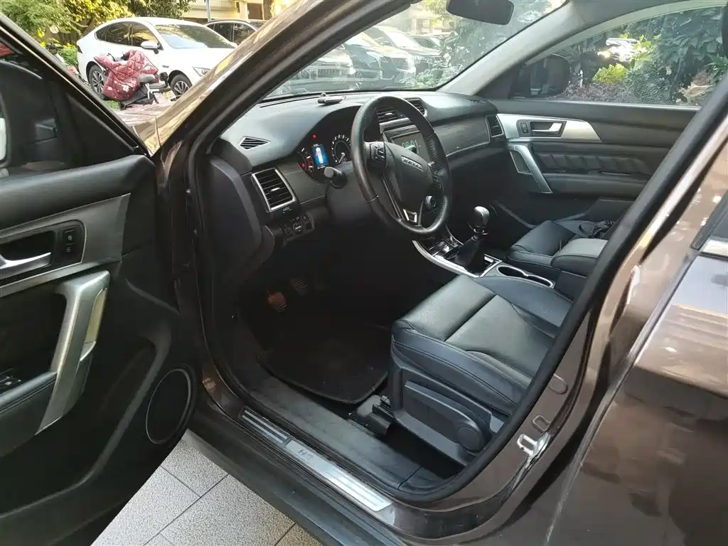 Haval H2 2016 Red Label 1.5T Manual 2WD Luxury фото 12