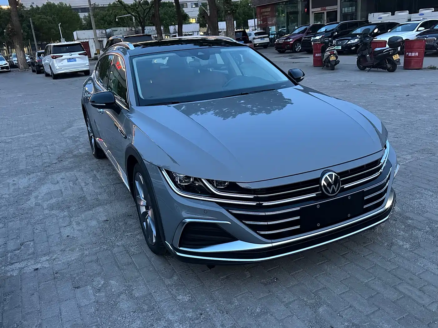 Volkswagen FAW-Volkswagen CC 2024 Shooting Brake 380TSI Hunter Edition фото 2