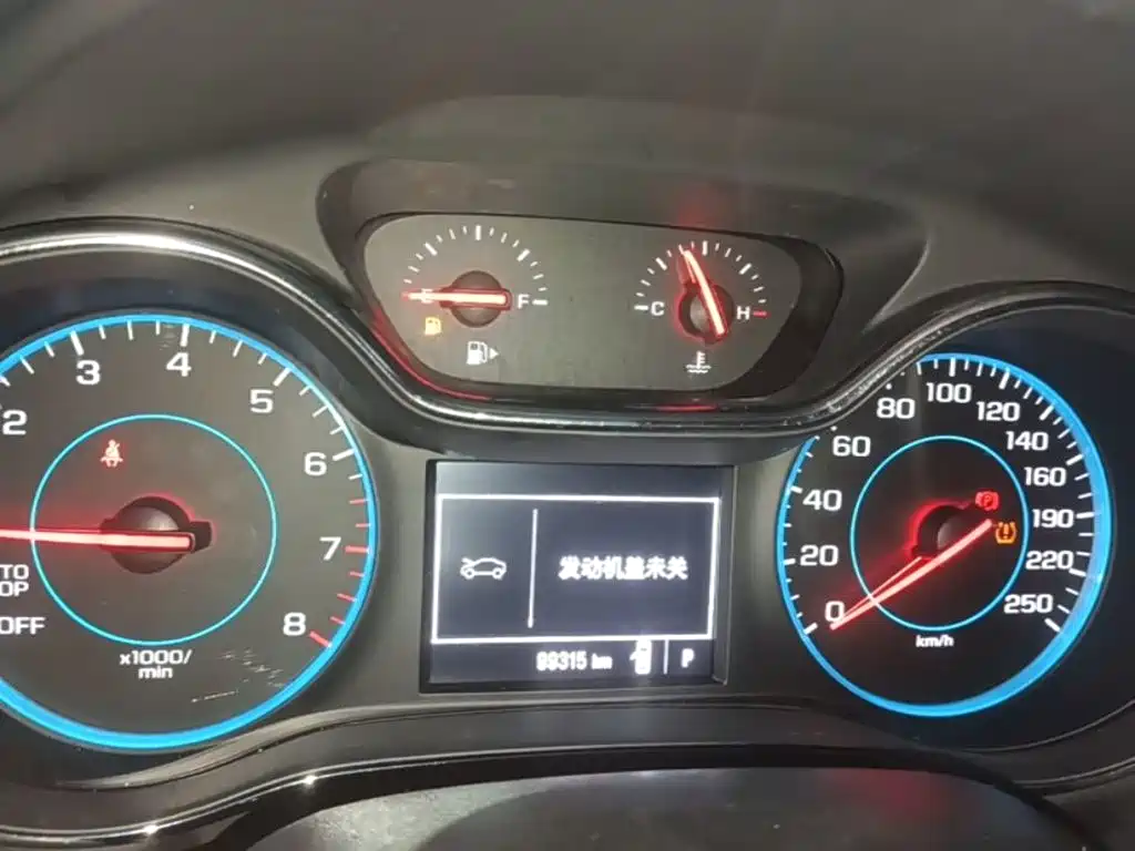 Chevrolet Cruze 2017 2018 320 Automatic Pioneer Sunroof Edition
