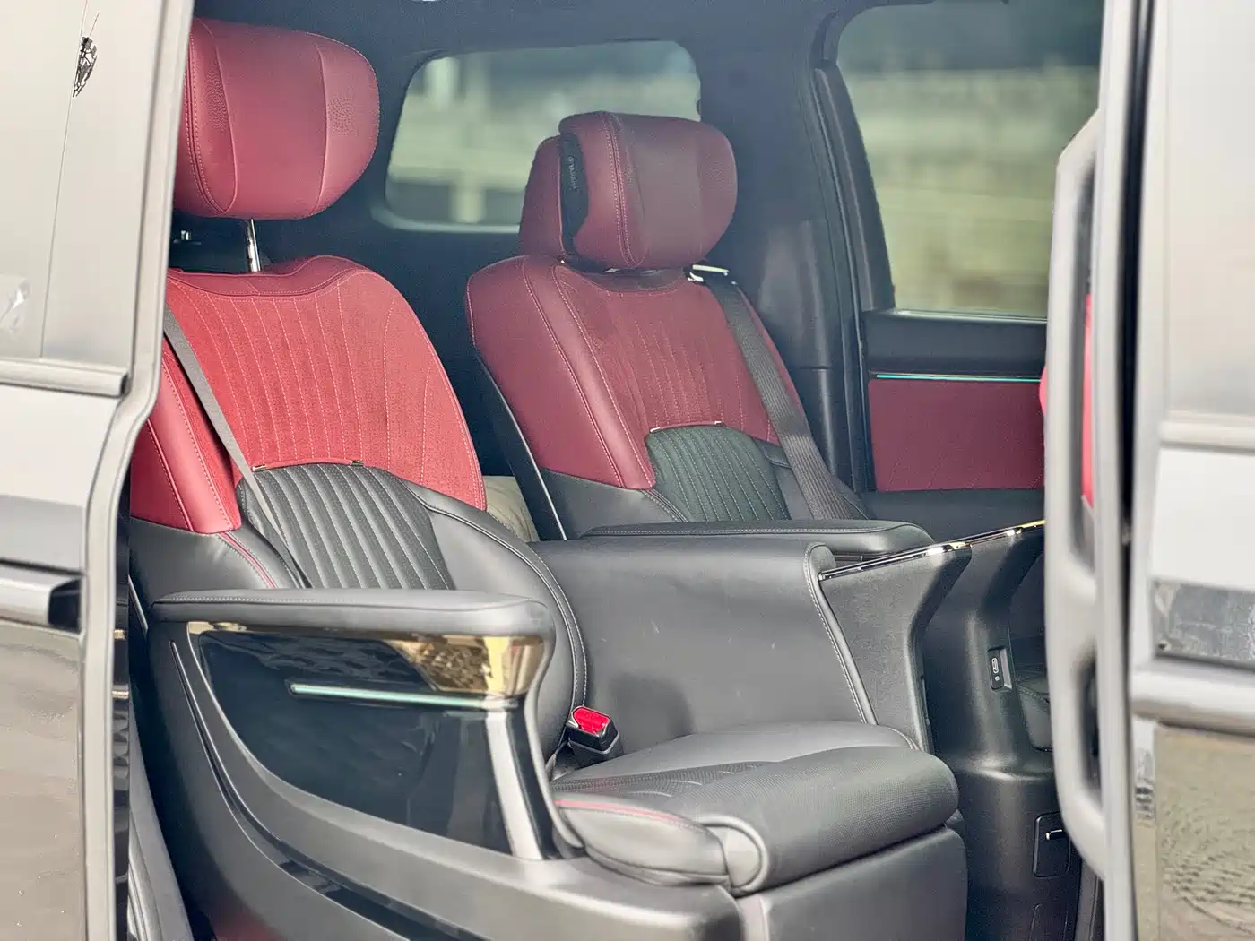 GAC Trumpchi Trumpchi E9 2023 E9 MAX фото 24