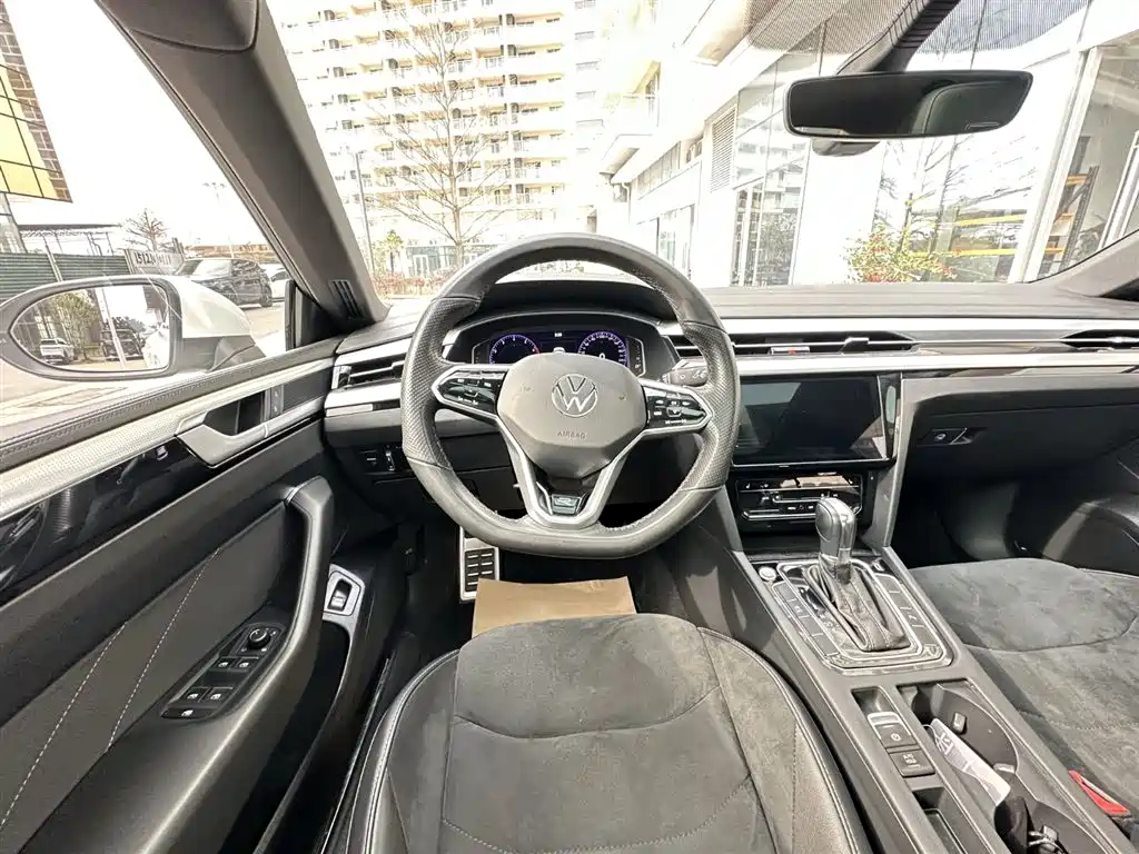 Volkswagen FAW-Volkswagen CC 2021 330TSI Dazzle Edition фото 16