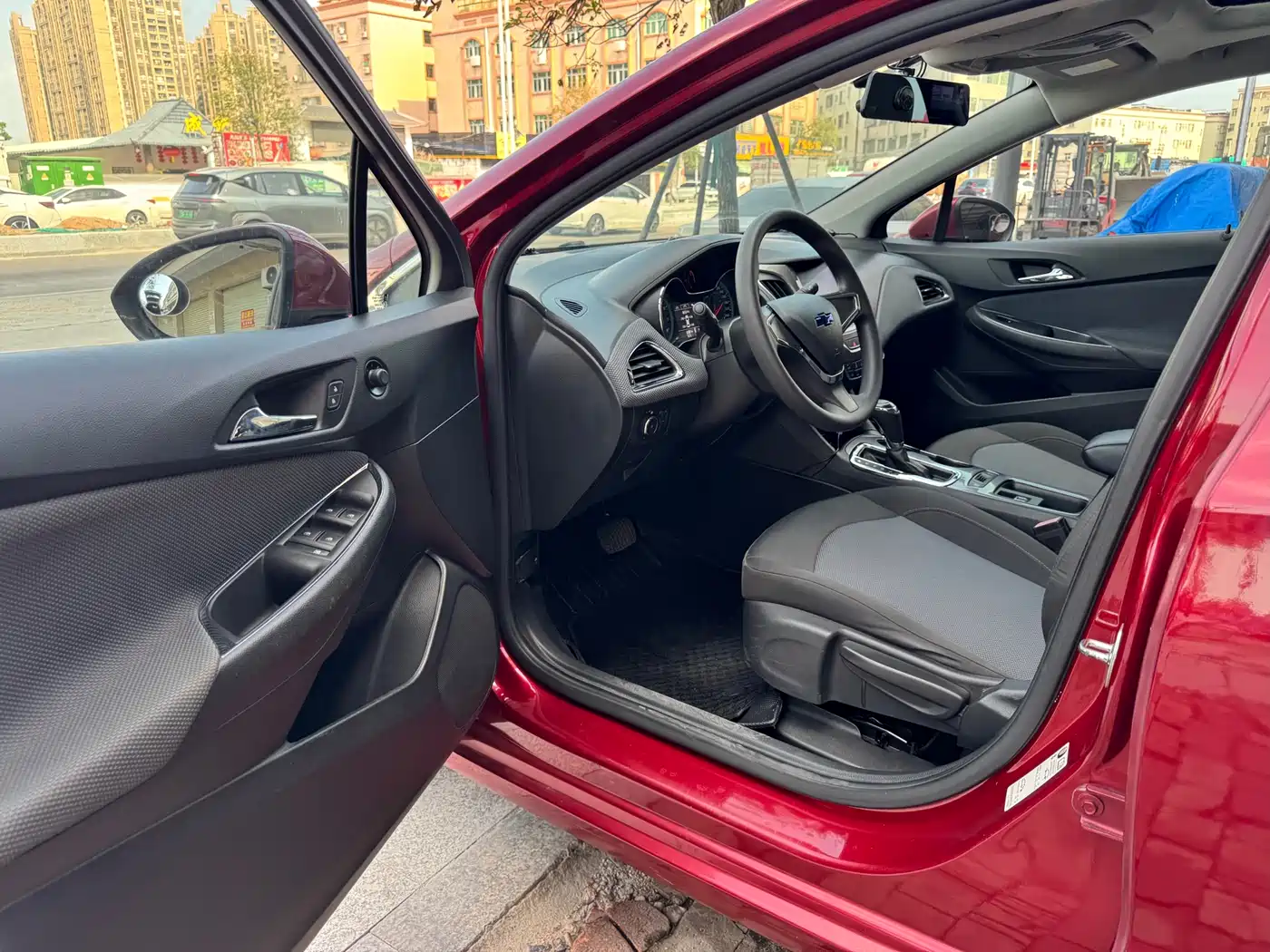 Chevrolet Cruze 2018 320 Automatic Pioneer Sunroof Edition фото 11