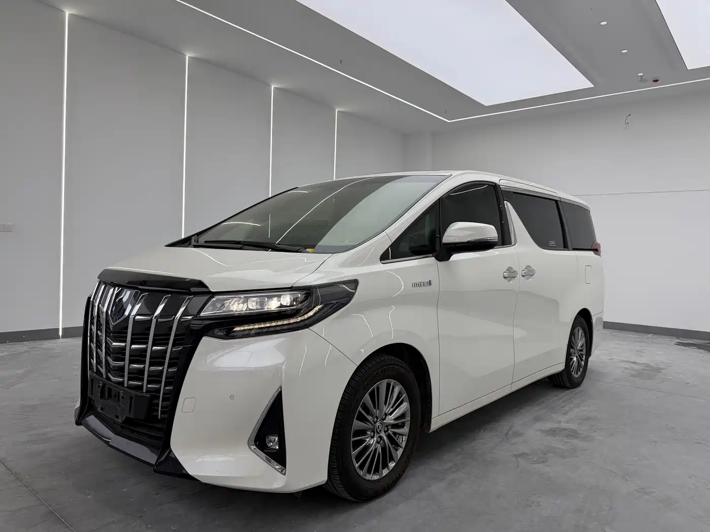 Toyota Alphard 2021 Hybrid 2.5L Premium