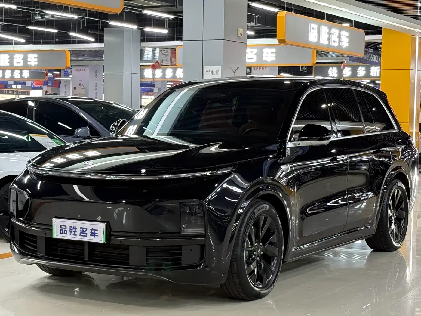 Li Auto Li L8 2023 Pro