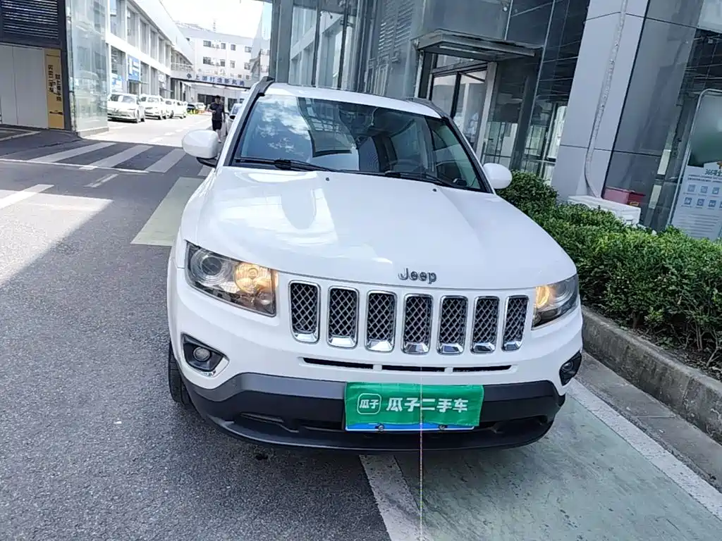 Jeep Compass (Import) 2016 2014 Facelift 2.0L 2WD Elite Edition