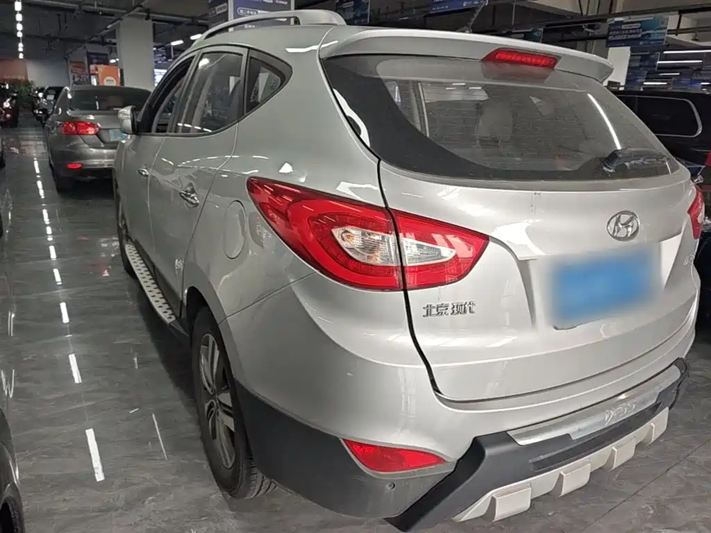 Hyundai Beijing Hyundai ix35 2013 2.0L Automatic 2WD Leading GLX China IV фото 5