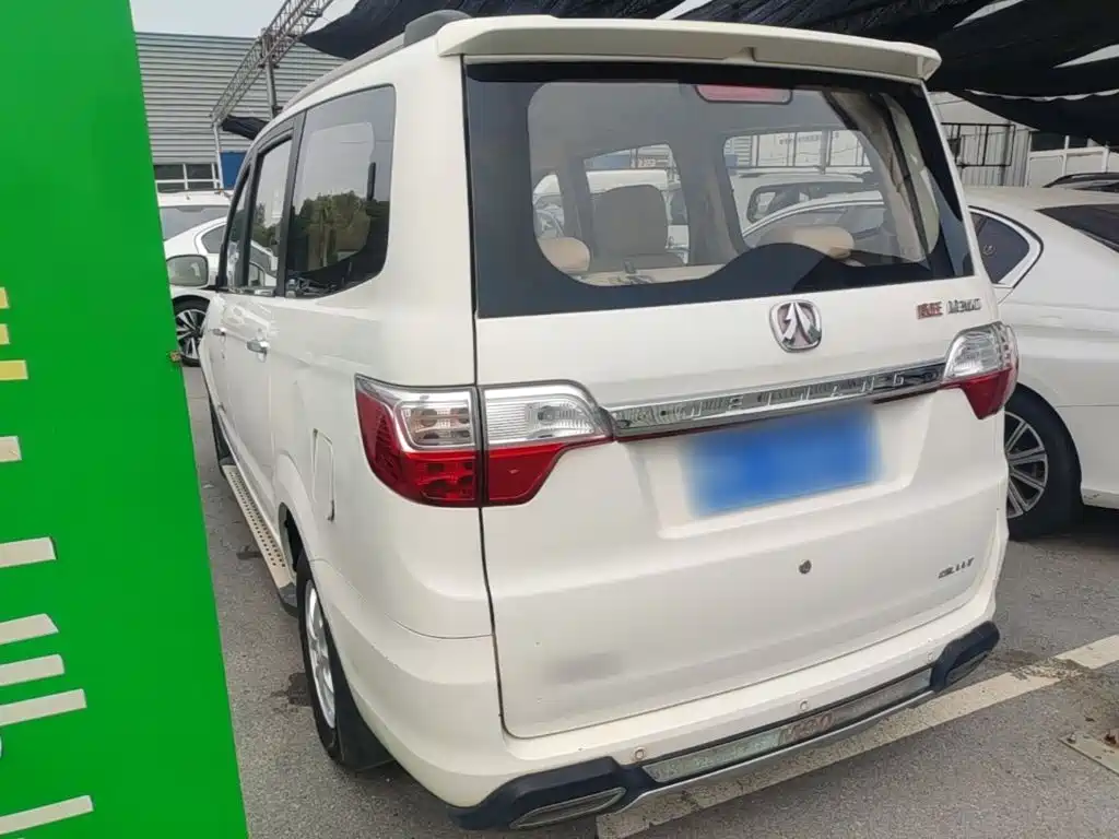 Фото 21 - BAIC Weiwang M20