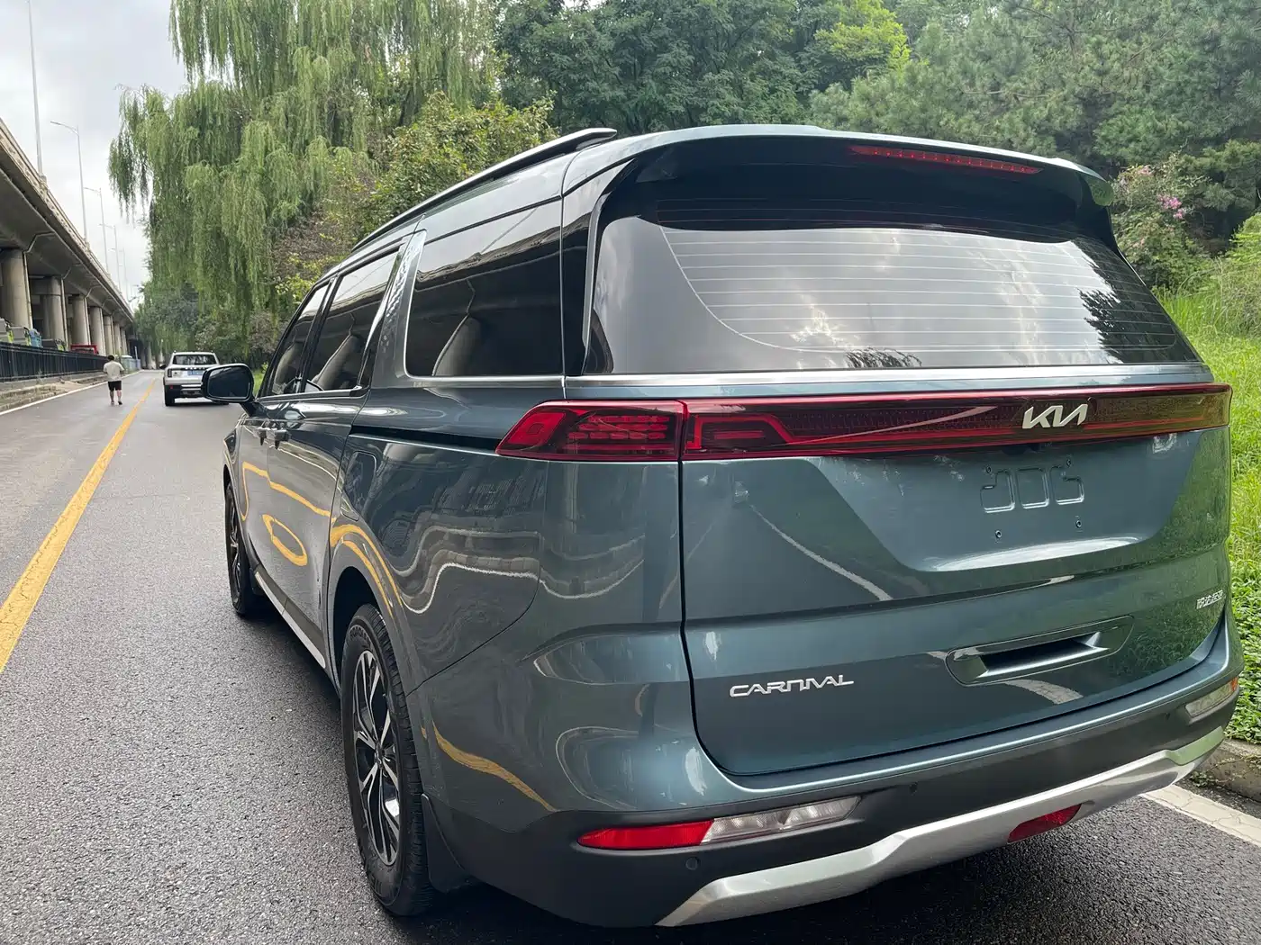 Kia Carnival 2024 2021 2.0T Luxury Tech Edition
