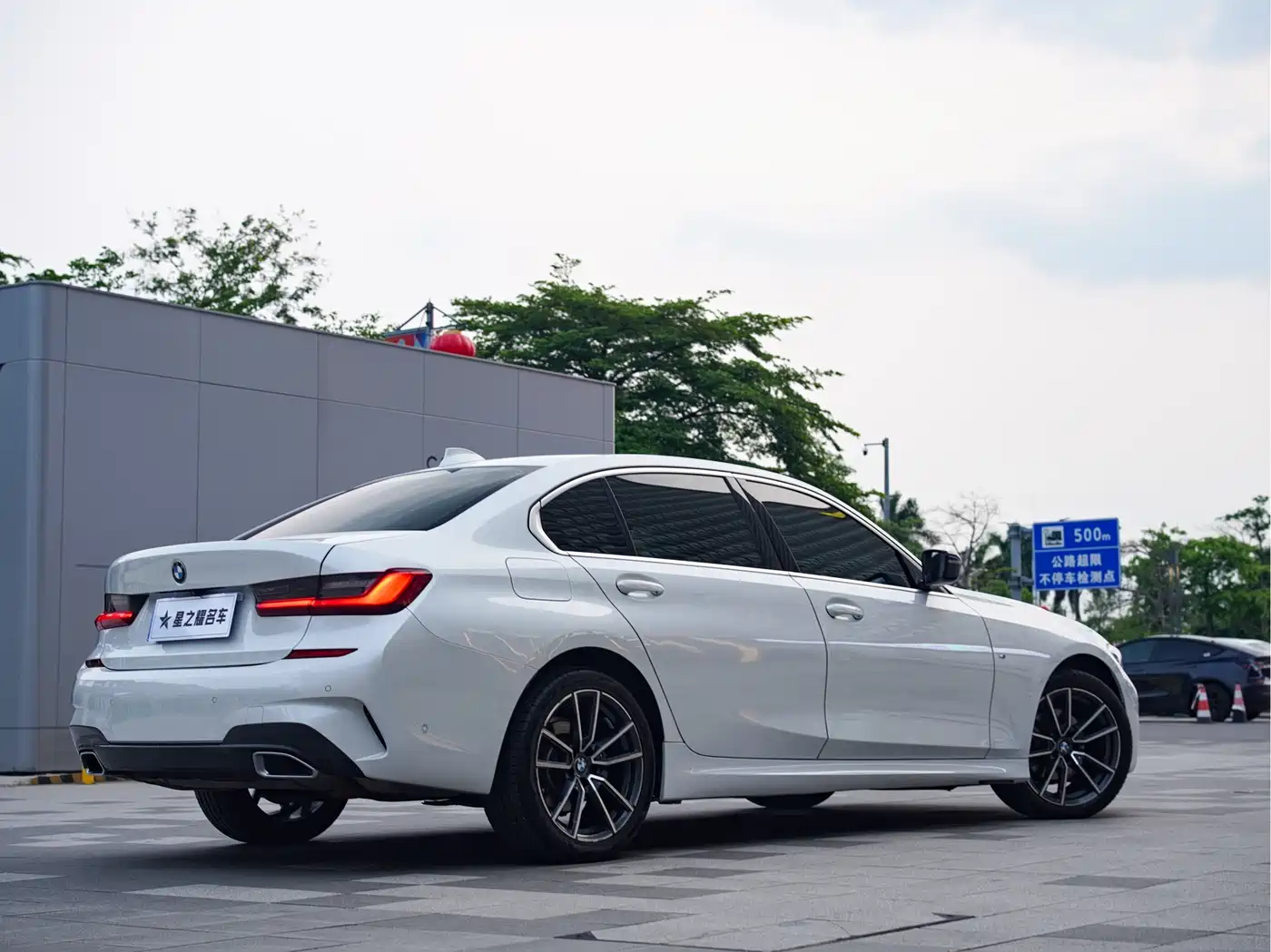 BMW 3 Series 2021 325Li M Sport Package фото 5