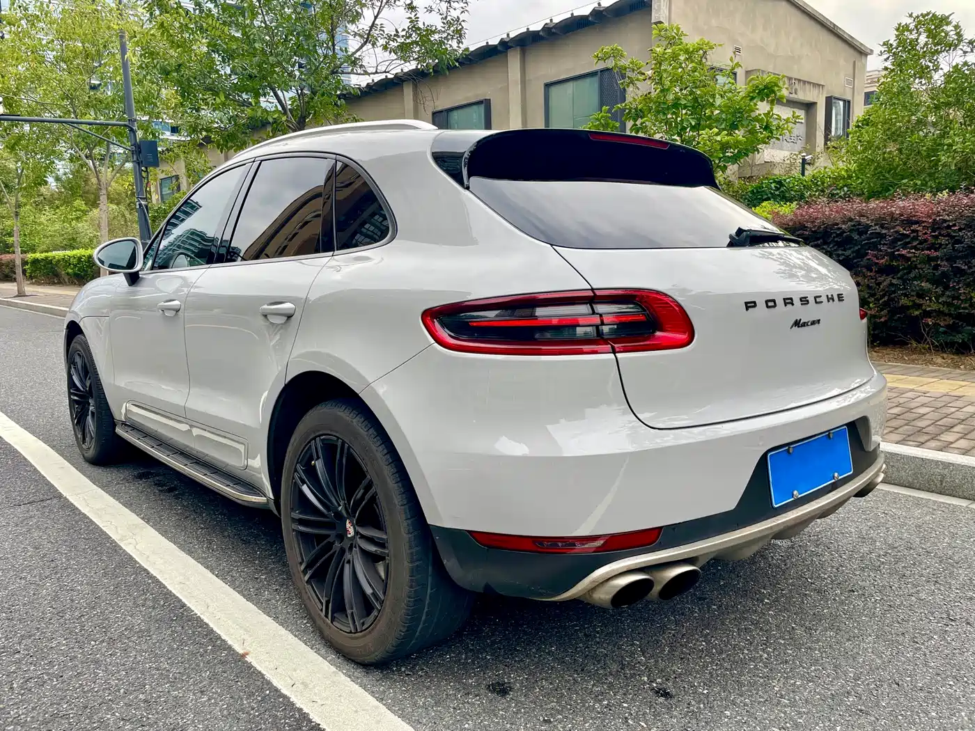 Porsche Macan 2016 Macan 2.0T фото 5