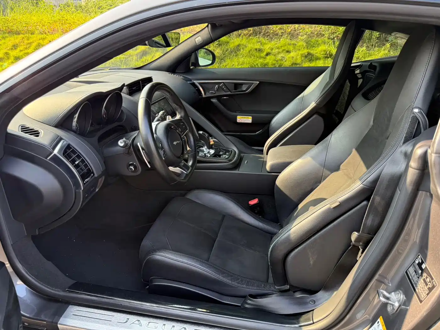 Jaguar F-TYPE 2019 2019 2.0T Coupe