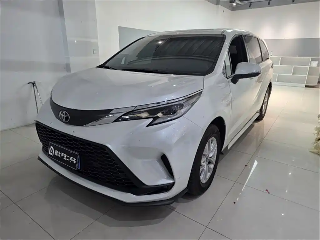 Toyota Granvia 2026 2026 Model 2.5L Hybrid Comfort Edition