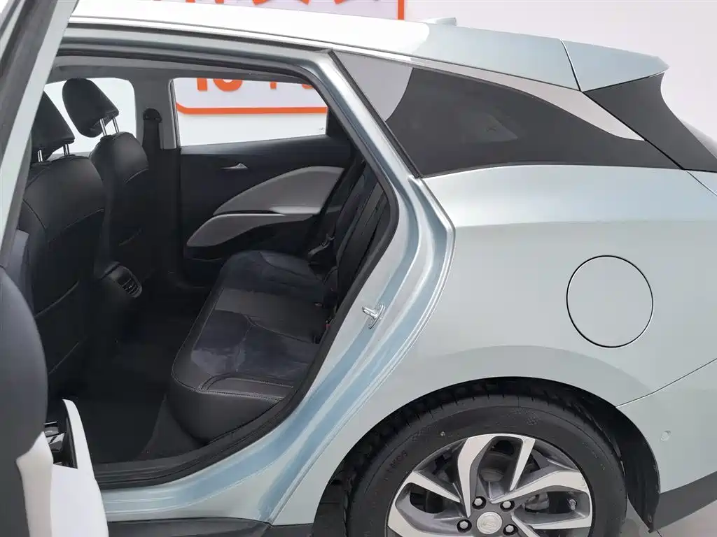 BUICK SLIGHTLY BLUE 6