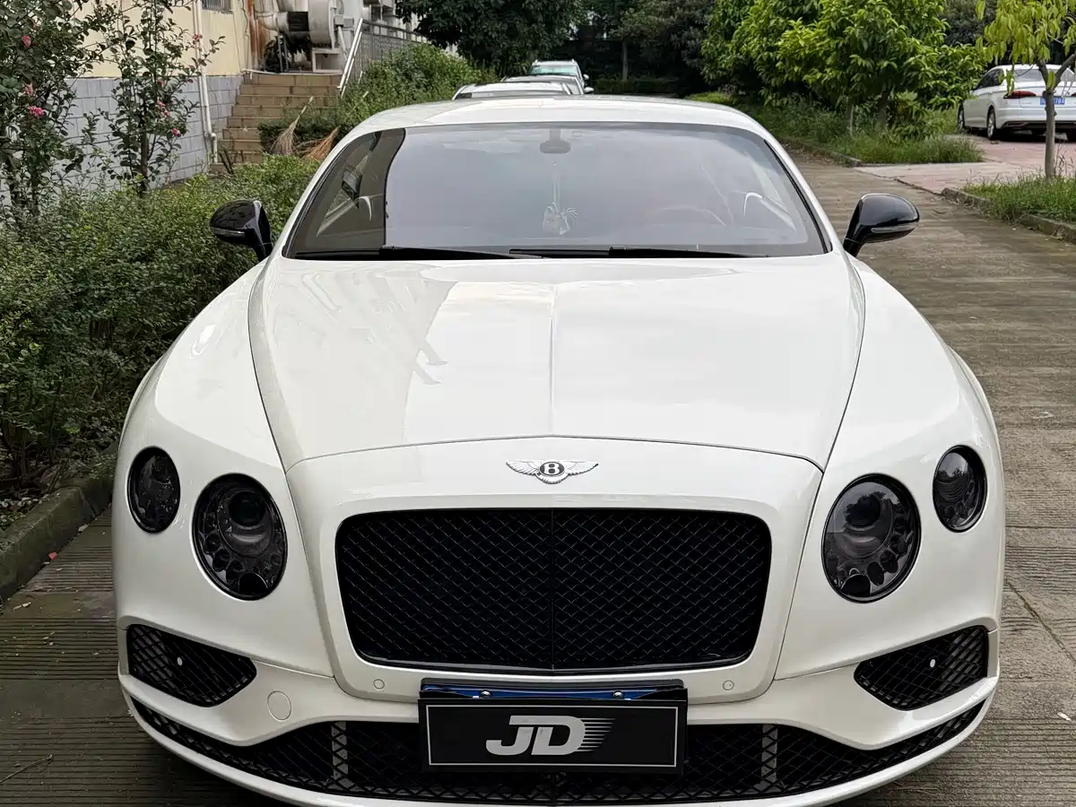 Фото 2 - Bentley Continental