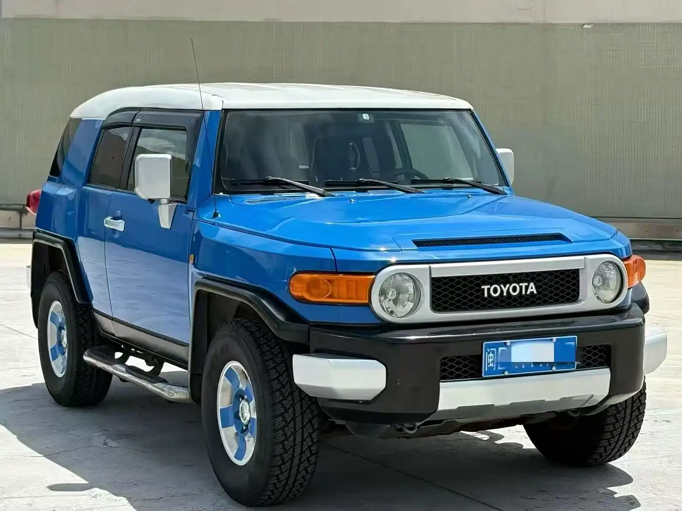Toyota FJ Cruiser 2007 4.0L фото 3