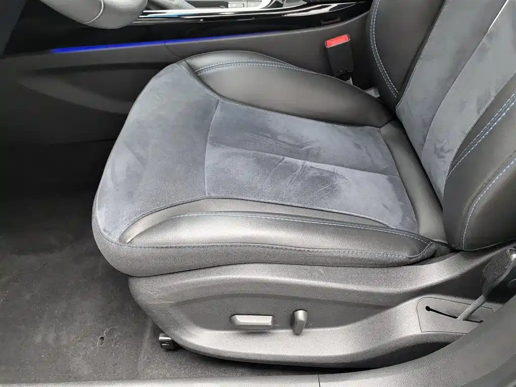 BUICK SLIGHTLY BLUE 6