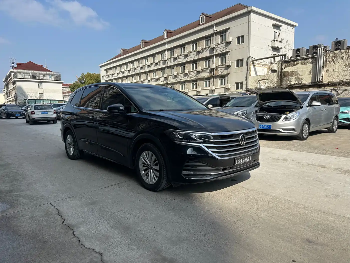 Volkswagen Viloran 2023 Facelift 330TSI Business Edition фото 3