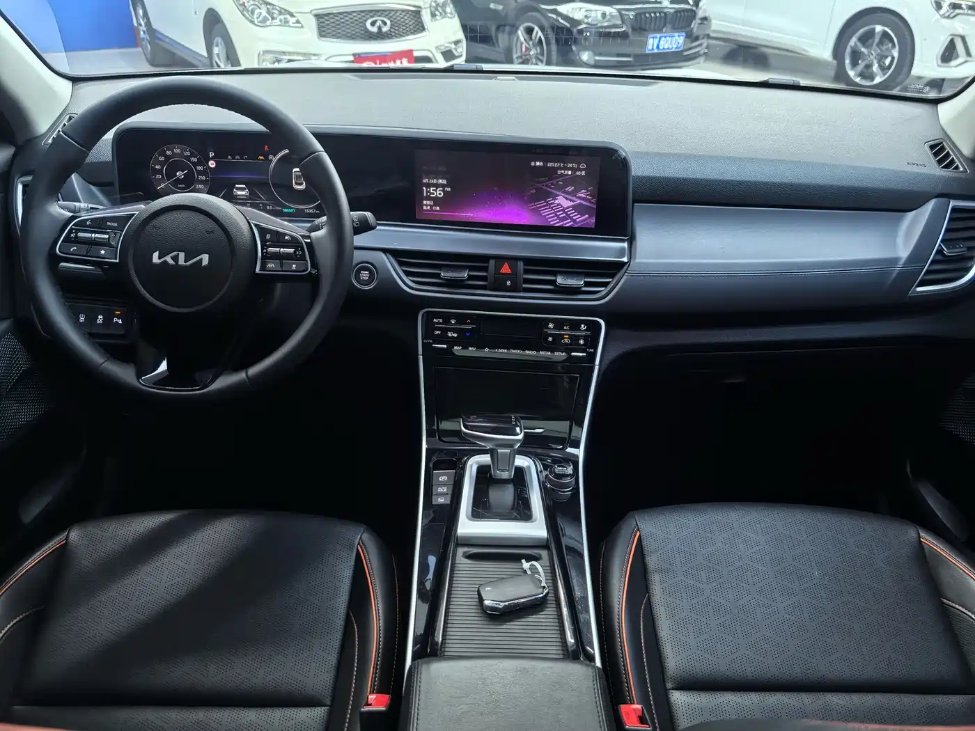 Kia Seltos 2023 1.5L CVT Premium Edition фото 10