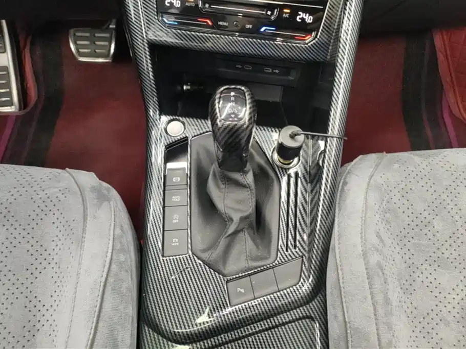 VOLKSWAGEN TANYUE X