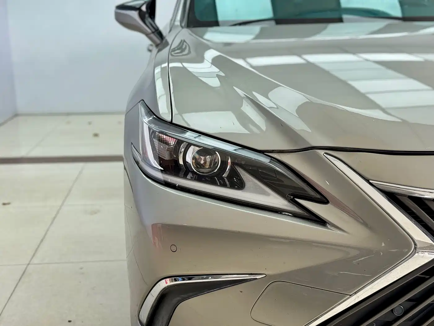 Lexus ES 2020 Model 300h Excellence Edition фото 4