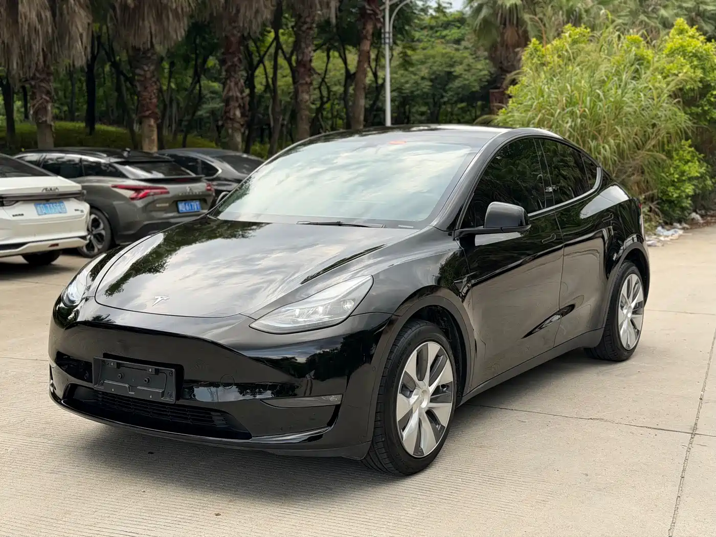 Tesla Model Y 2023