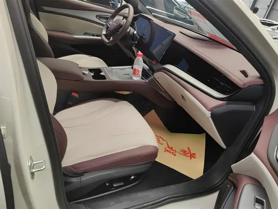 BYD Seal 07 DM-i 2026 DM-i 1.5T 230km Flagship фото 8