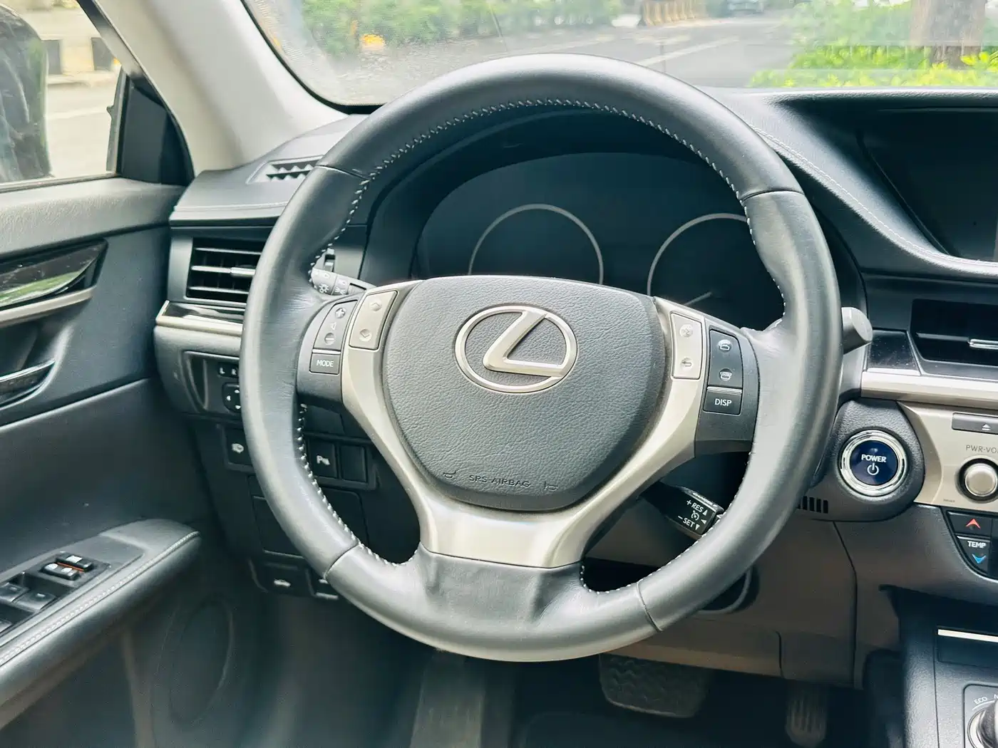 Lexus ES 2014 300h Elite Edition фото 26