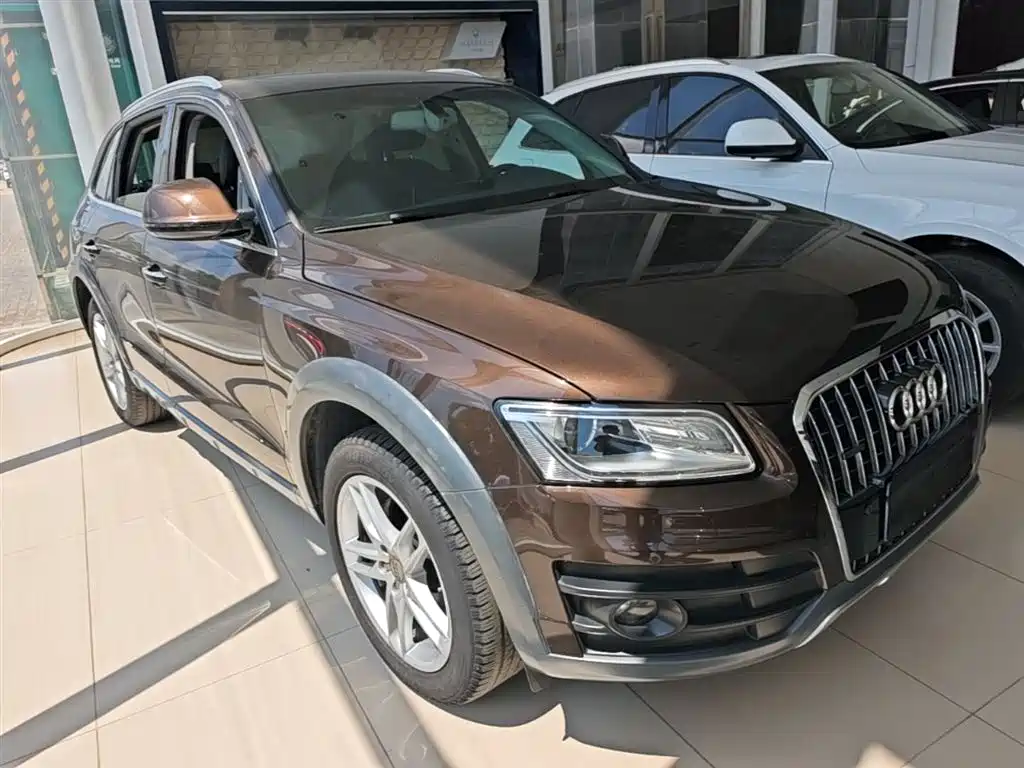 Audi Q5 2017 Plus 40 TFSI Technology фото 4