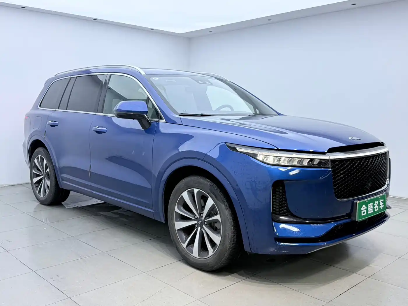 Фото 3 - Li Auto Li ONE
