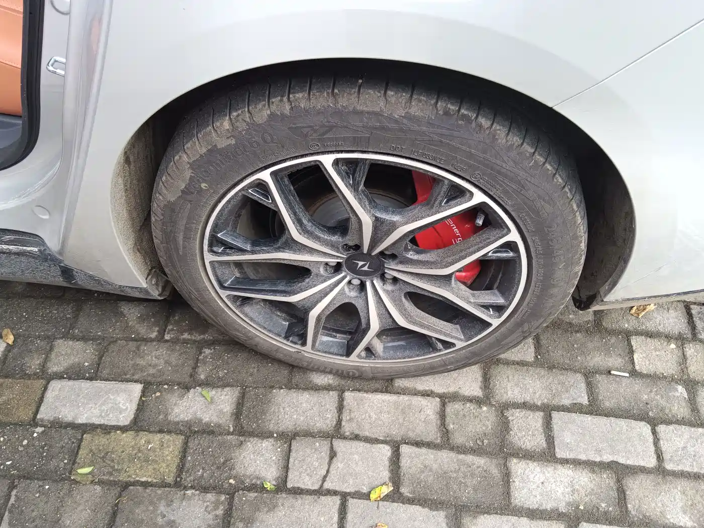 Dongfeng Yipai eπ007 2025 2025 Model BEV 565 4WD Max Navigation Edition