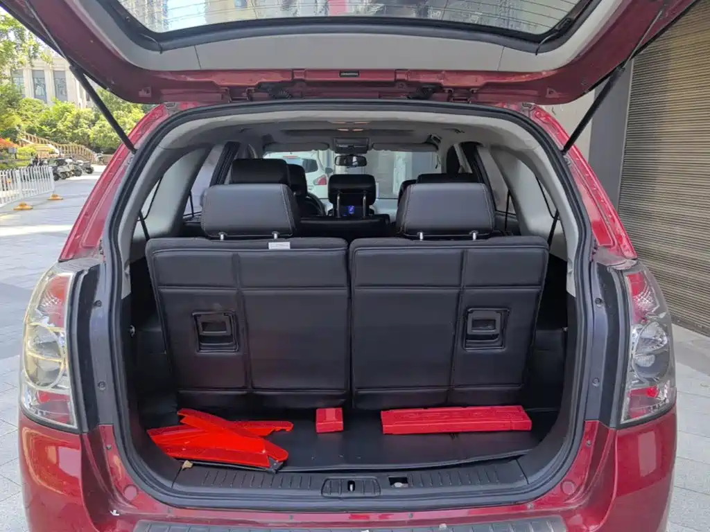 Chevrolet Captiva 2014 2014 2.4L 2WD Urban 7-seater