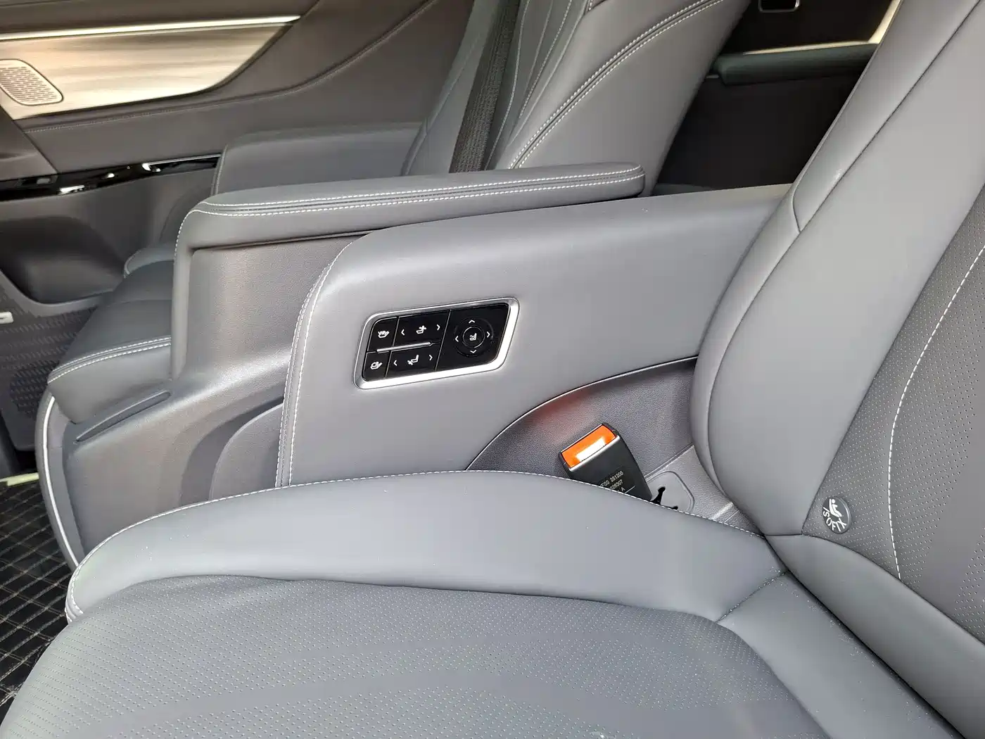 Buick GL8 2026 2026 Luzun Premium Edition