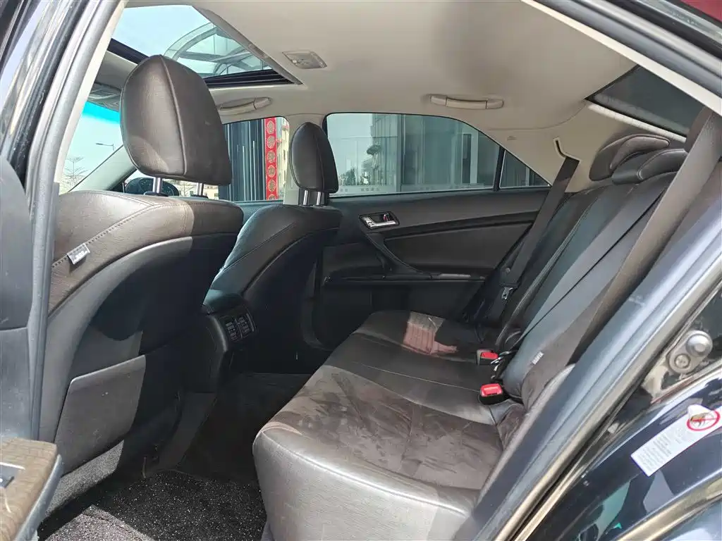 Toyota Reiz 2013 2.5V Premium Edition фото 10