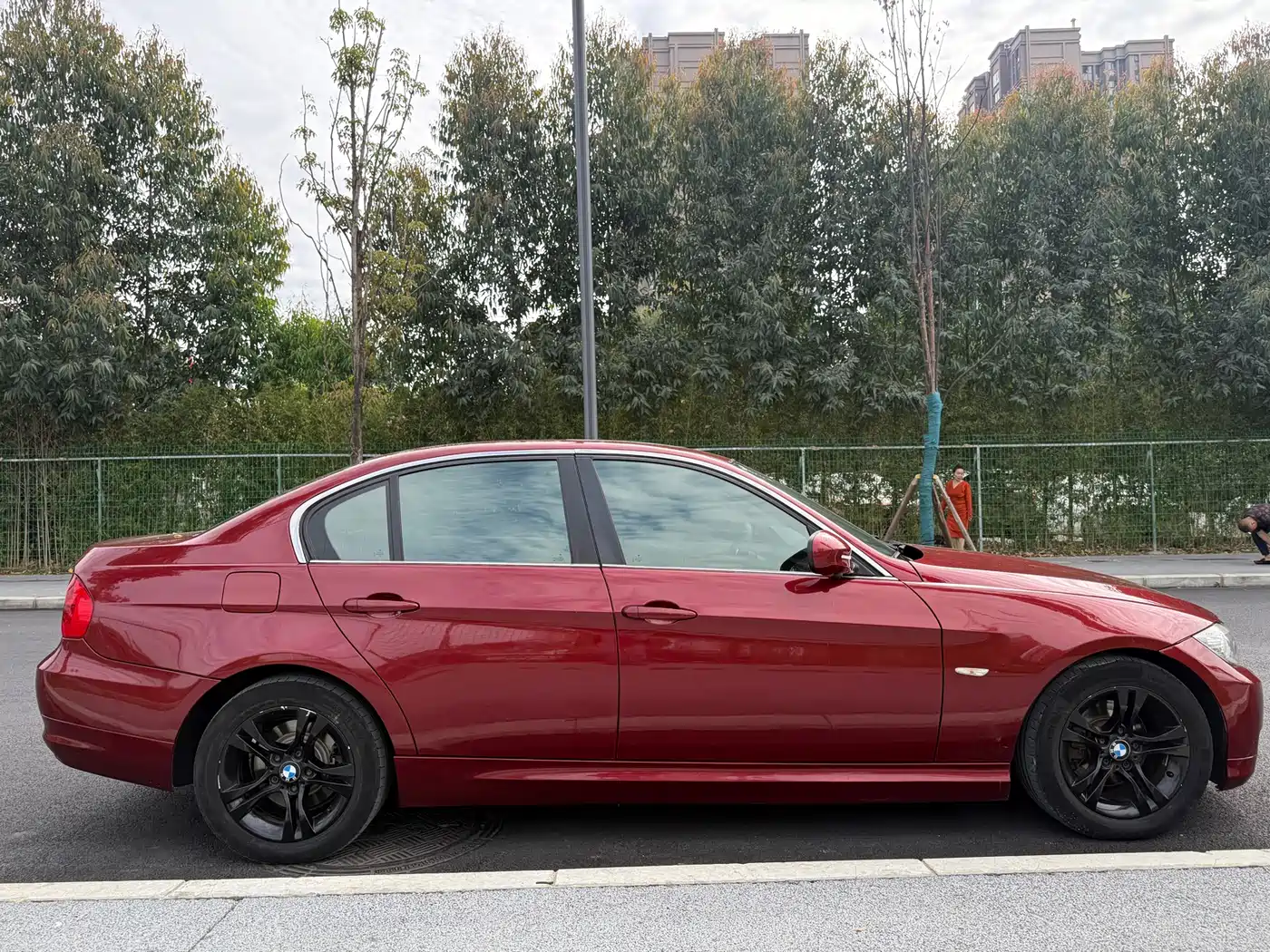 BMW 3 Series (Import) 2012 318i Leading фото 22