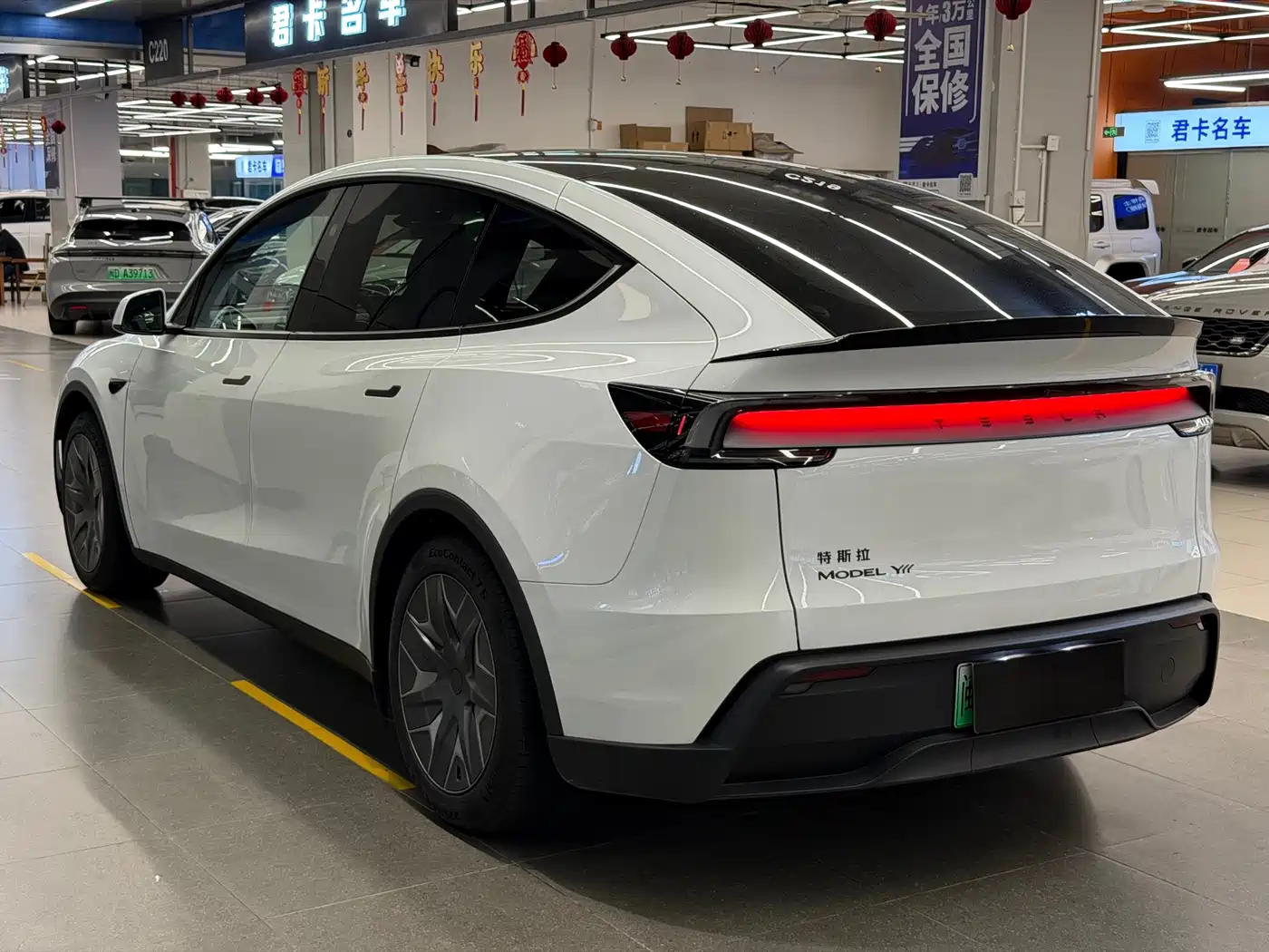 Tesla Model Y L 2026 2025 Facelift Long Range AWD