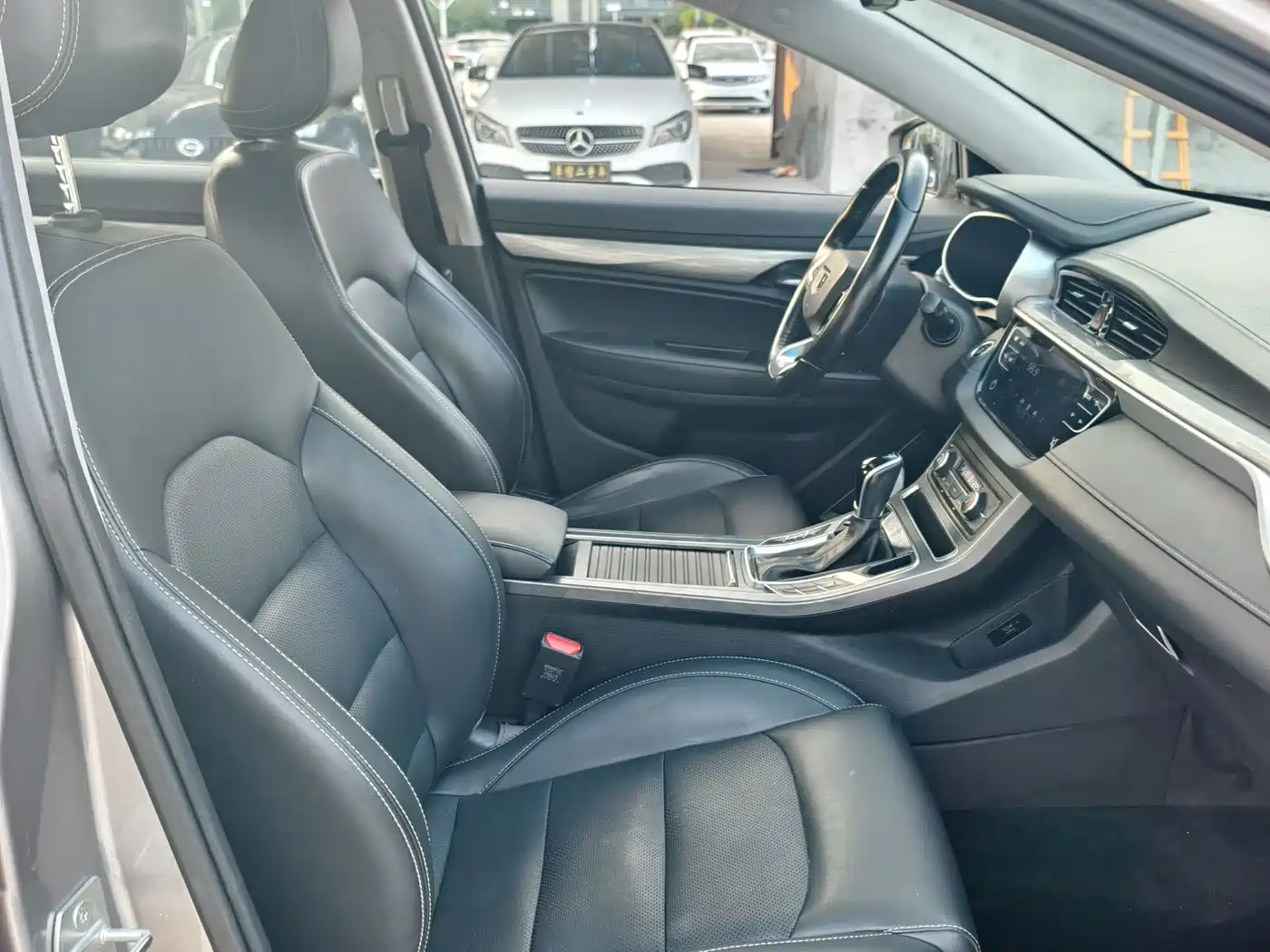 Фото 7 - Geely Emgrand