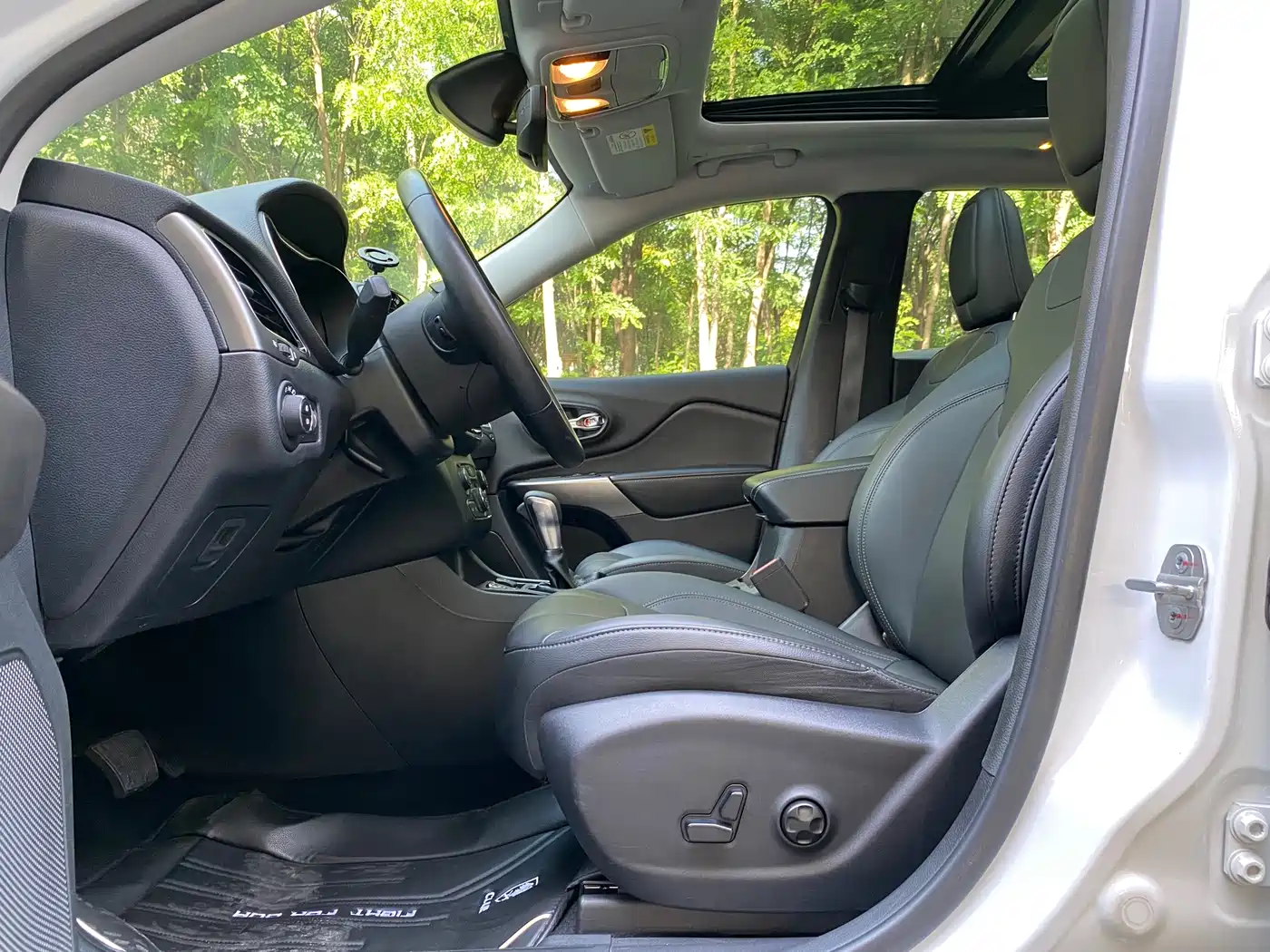Jeep Cherokee 2019 2019 2.0T 2WD Smart Edition China V