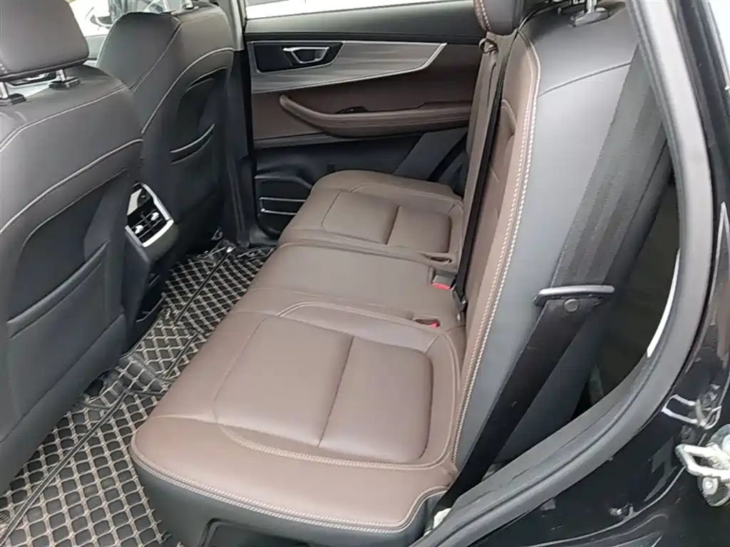 Фото 17 - Chery Tiggo 8