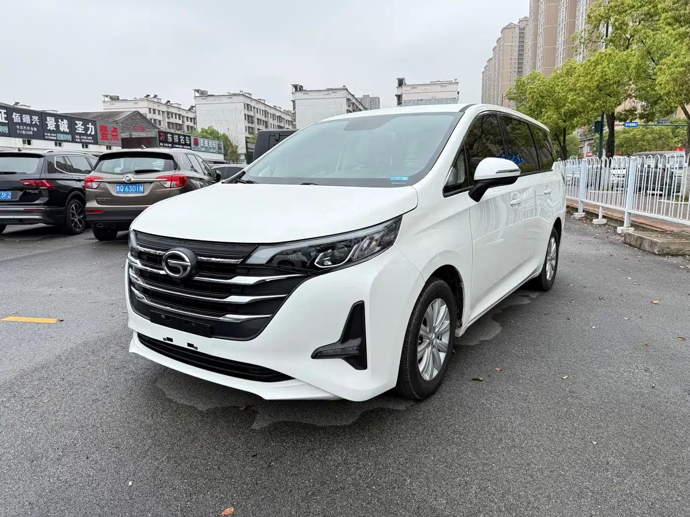 GAC Trumpchi Trumpchi M6 2019 270T Automatic Luxury (7-seater) China V фото 2