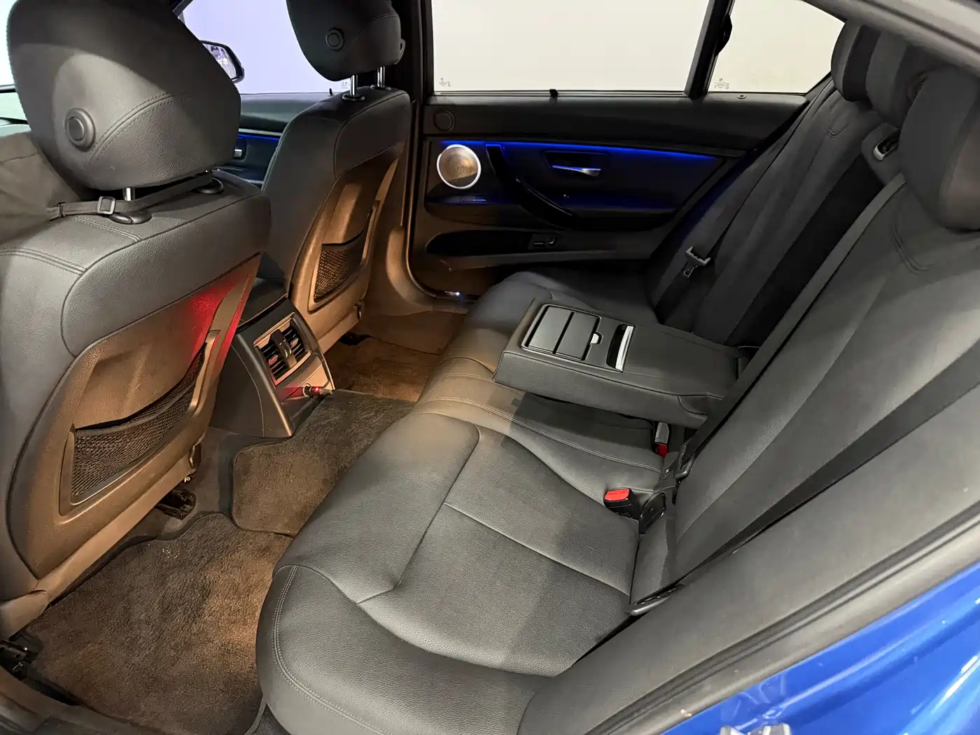 BMW 3 Series 2017 320Li M Sport фото 8