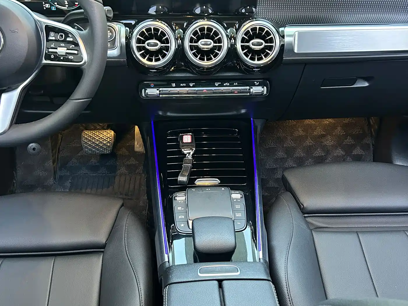 Mercedes-Benz GLB 2020 Facelift GLB 200 Style фото 7